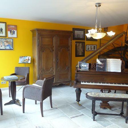 Biesles Le Piano酒店 外观 照片